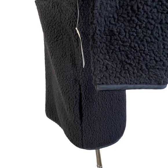 St. John's Bay | Black Sherpa Mock Neck Long Sleeve Quarter-Zip Pullover Small - Picture 4 of 7